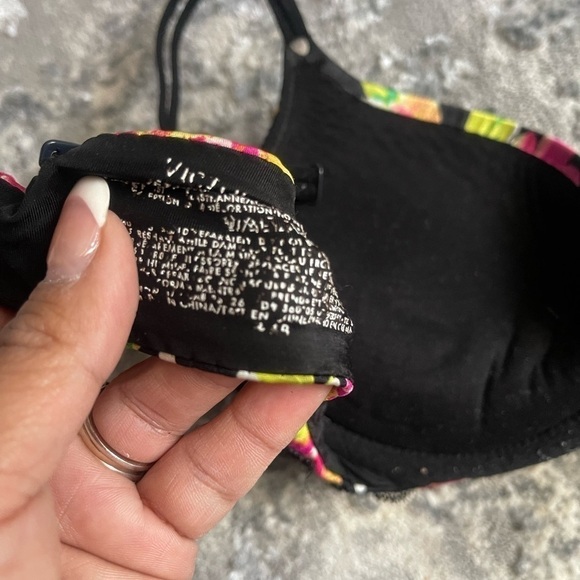 victoria secret very sexy push up - Picture 3 of 3